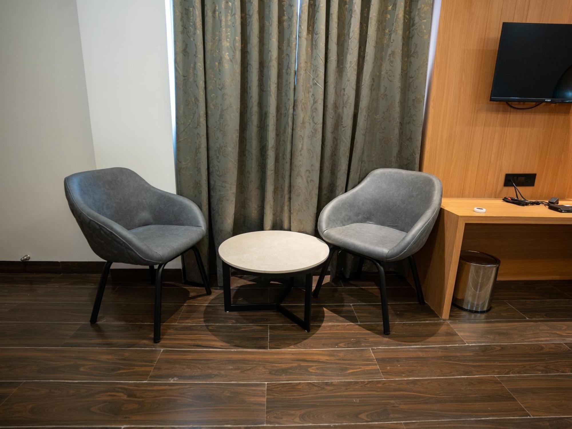 Hotel Alba Inn, Indore Ngoại thất bức ảnh